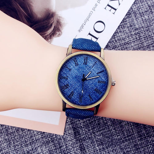 FANALA Women Watch Fashion Synthetic Band Pointer Analog Round Quartz Watches Women relogio feminino reloj mujer - fridayhost